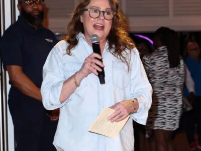 Rachael Ray shows off slimmed-down beach body in Bahamas at wine and food festival
